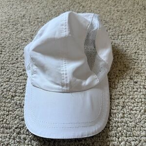 OTTO White Mesh Panel Cap